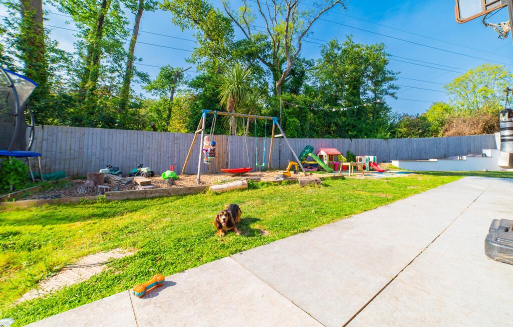 Award-winning Media team on EVERY Listing_15