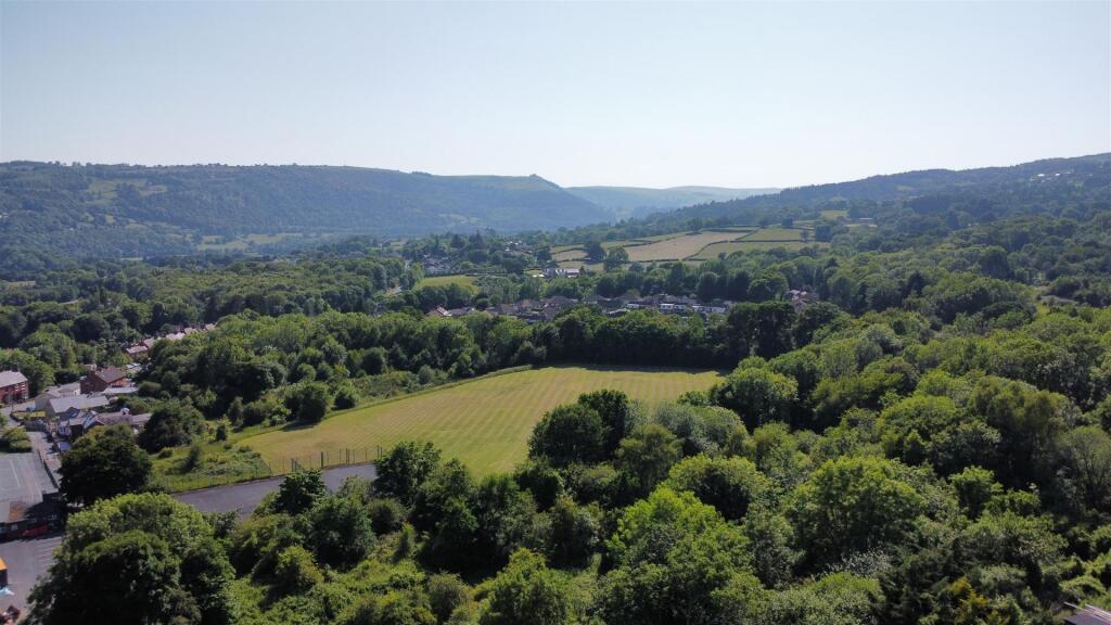 dji_fly_20250619_163636_750_1750347411909_photo_op