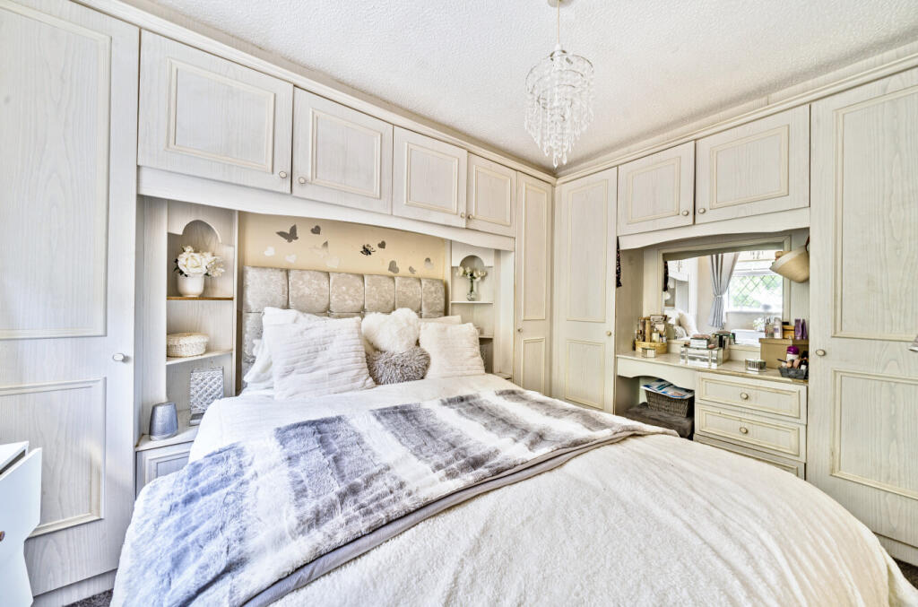 8-682211e913a76-1...