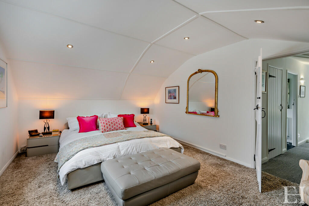 8590702-interiorw...
