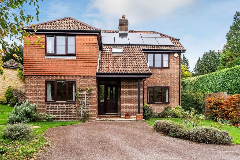 Albany Close, Reigate, Surrey, RH2
