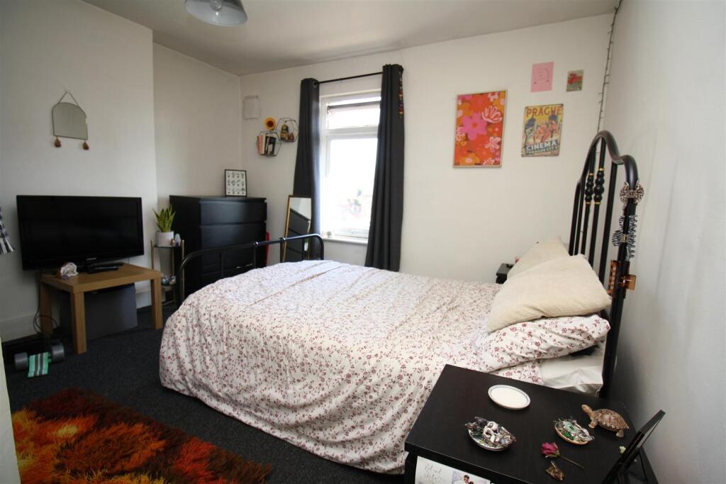 bed 1