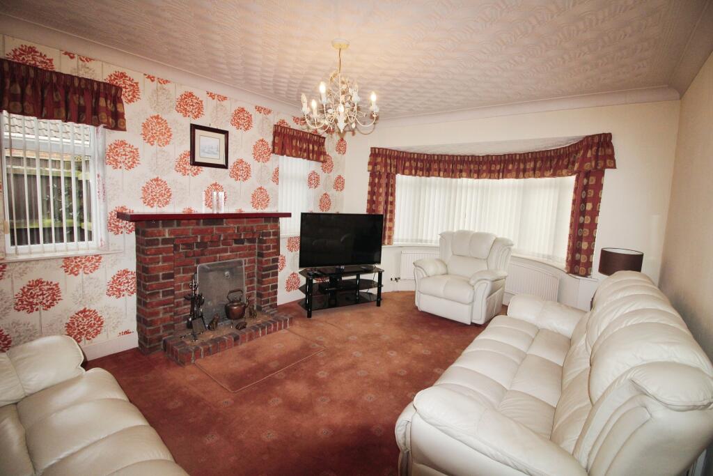 Lounge.JPG