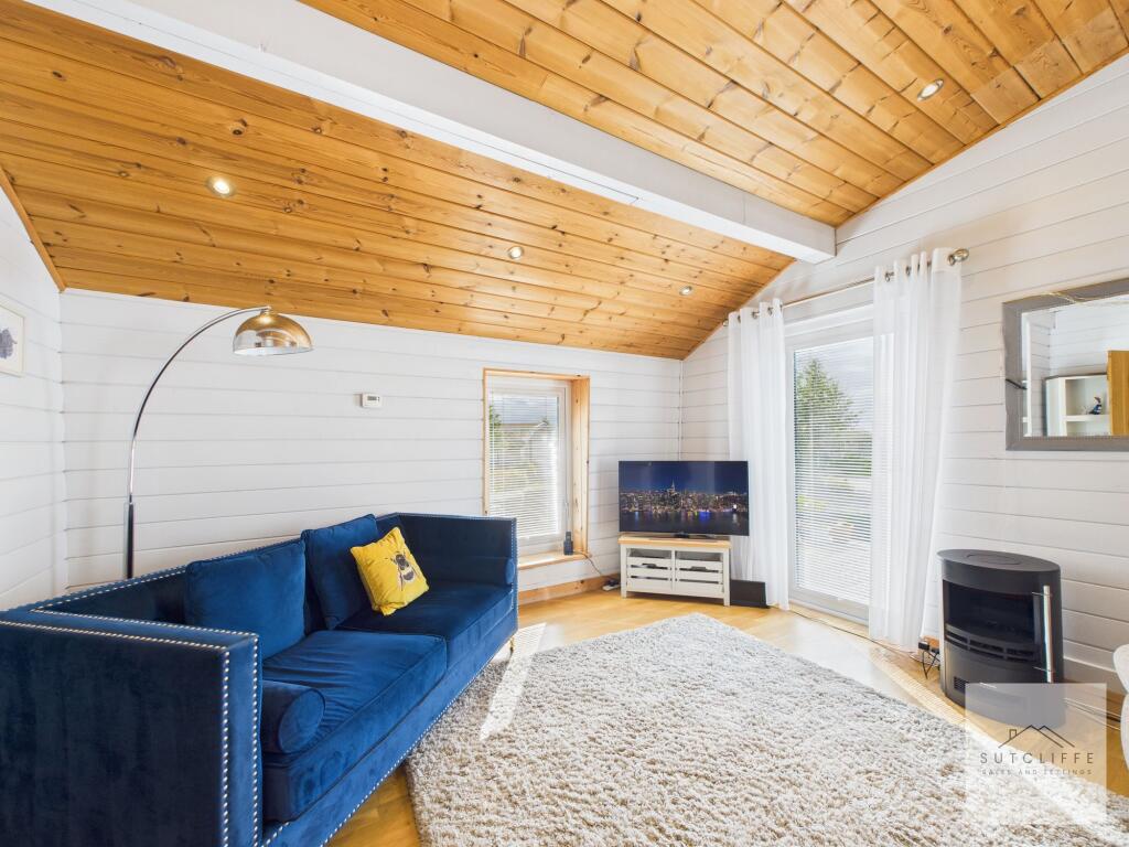 Lodge 6, Lower Lane, Longridge