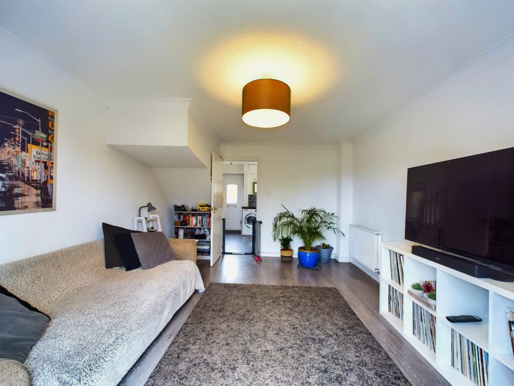 lounge 3