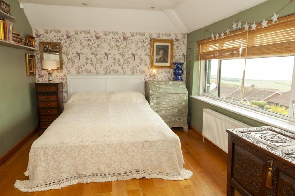 Longhill Road 10.jpg