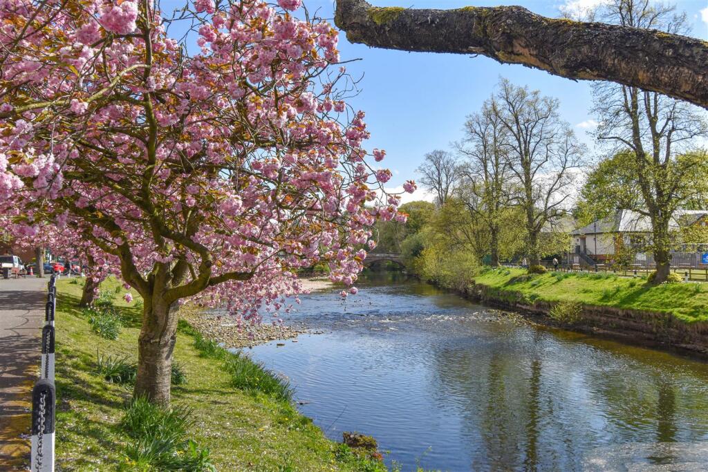 3 Riverside Court River Eden.jpg