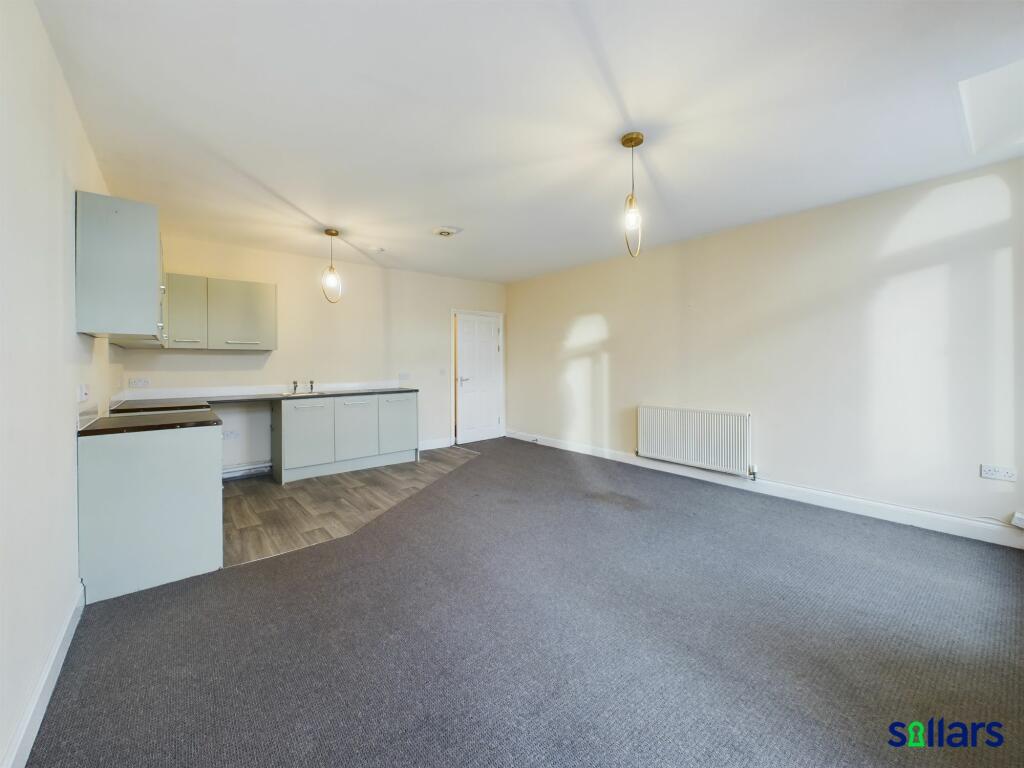 Living Room/Kitchen