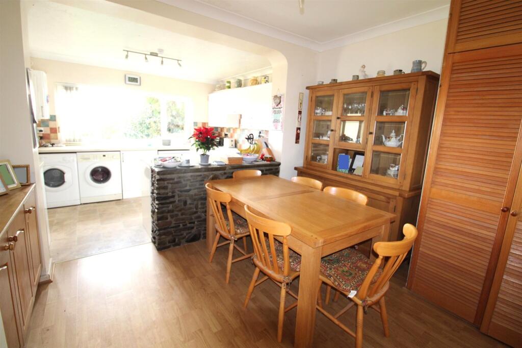 Open Plan Kitchen/ Diner