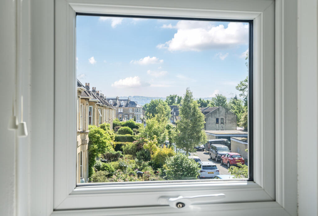 14-6824714c31286-...