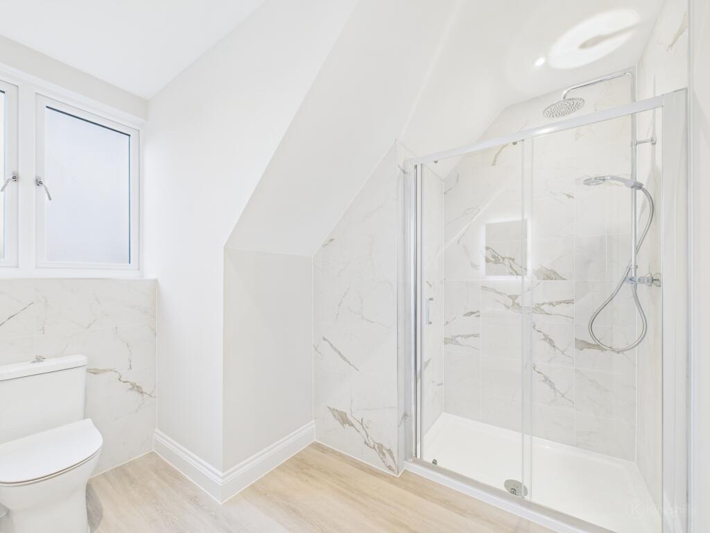 CAM02136G0-PR0499-STILL016