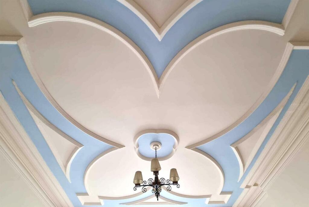 ceiling.jpg