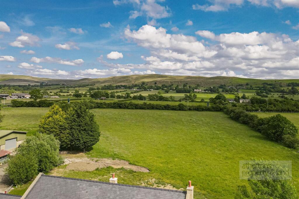 dji_fly_20250602_155722_988_1748876272081_photo.jp