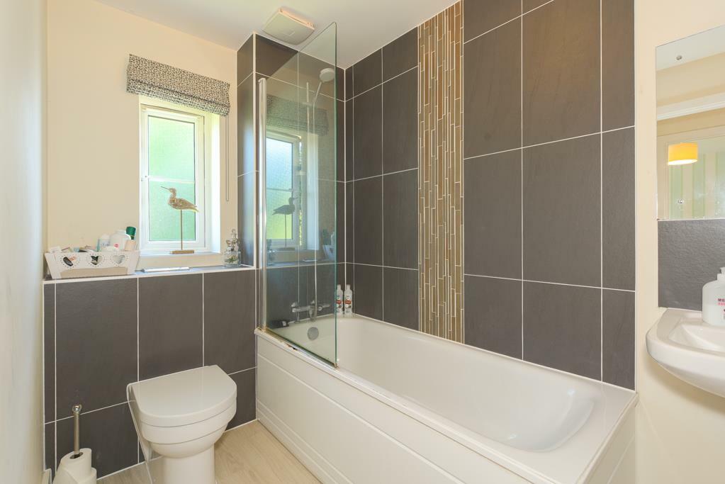 (Rightmove) 14.jpg