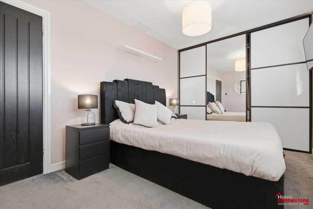 Bedroom One (3)