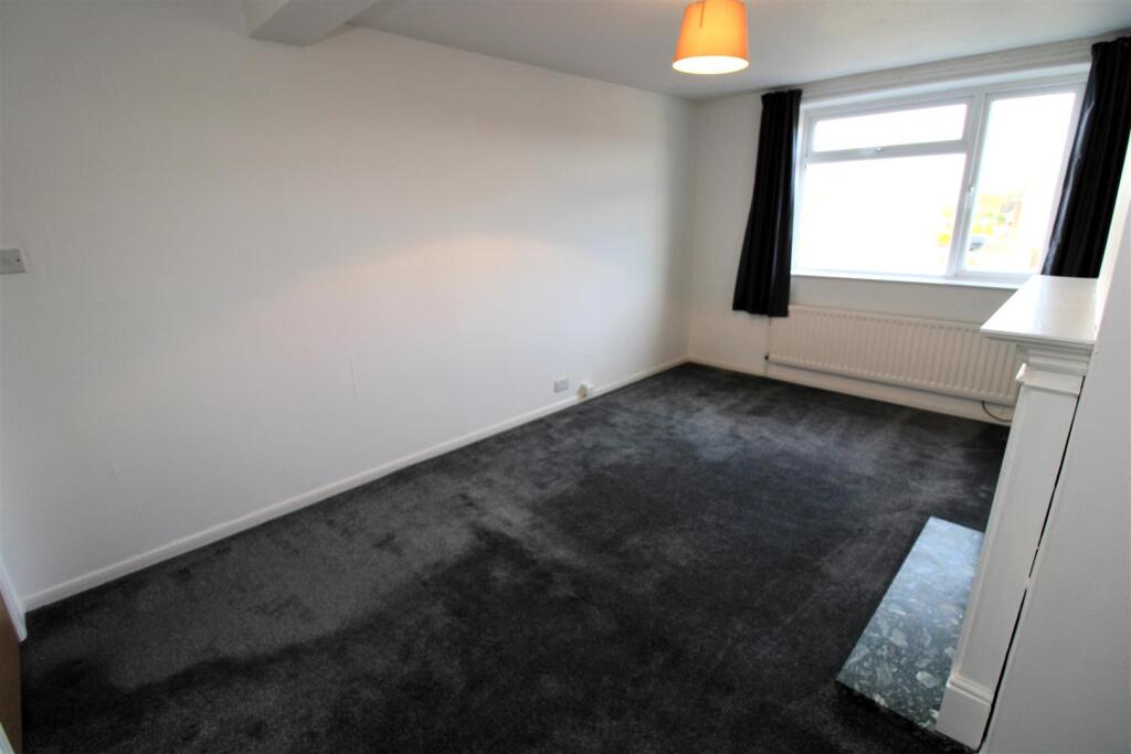 Cymbeline Way, Rugby