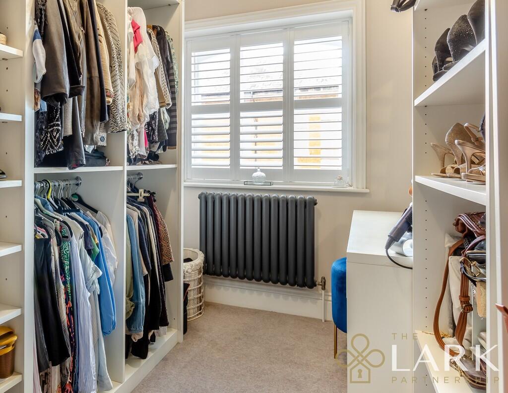 8664270-interiorW...