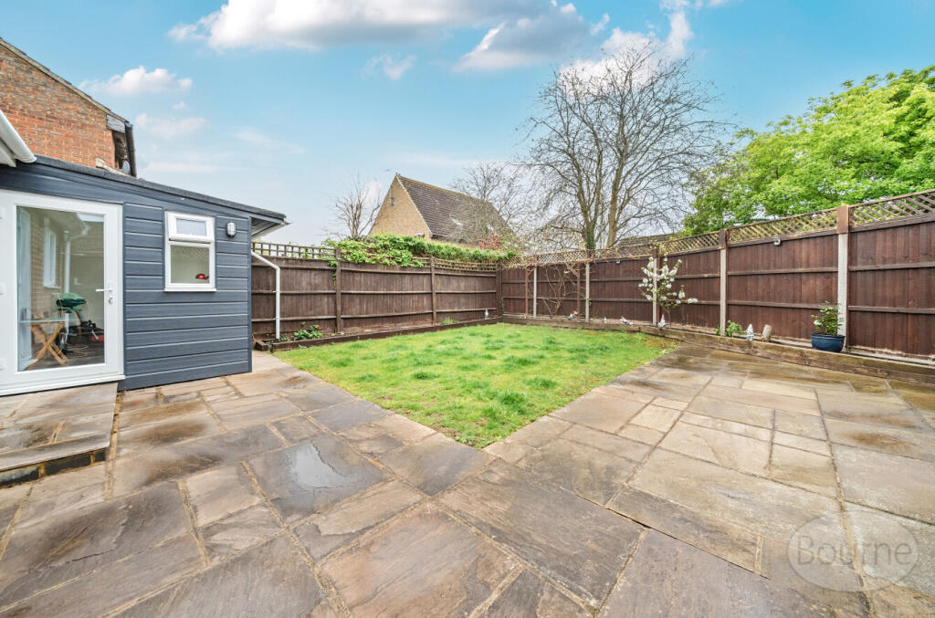 e8e520ab-2955-4e2...