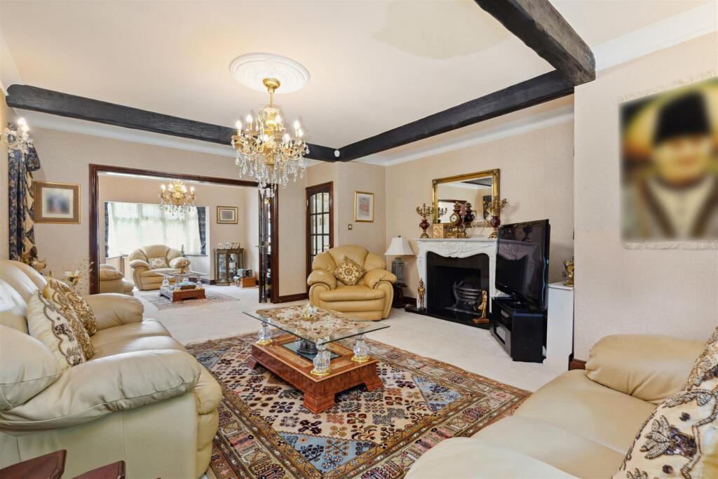 0306202516_SBSM _34 Bellfield Avenue _HA3 6SX_005.