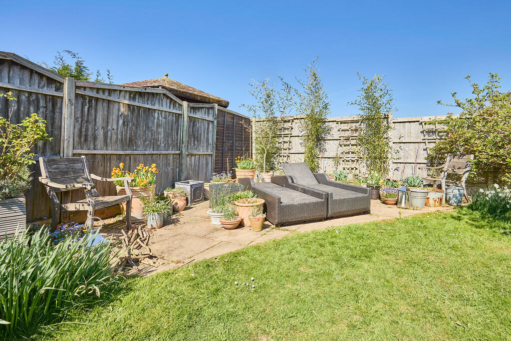 Edward Knight 202...