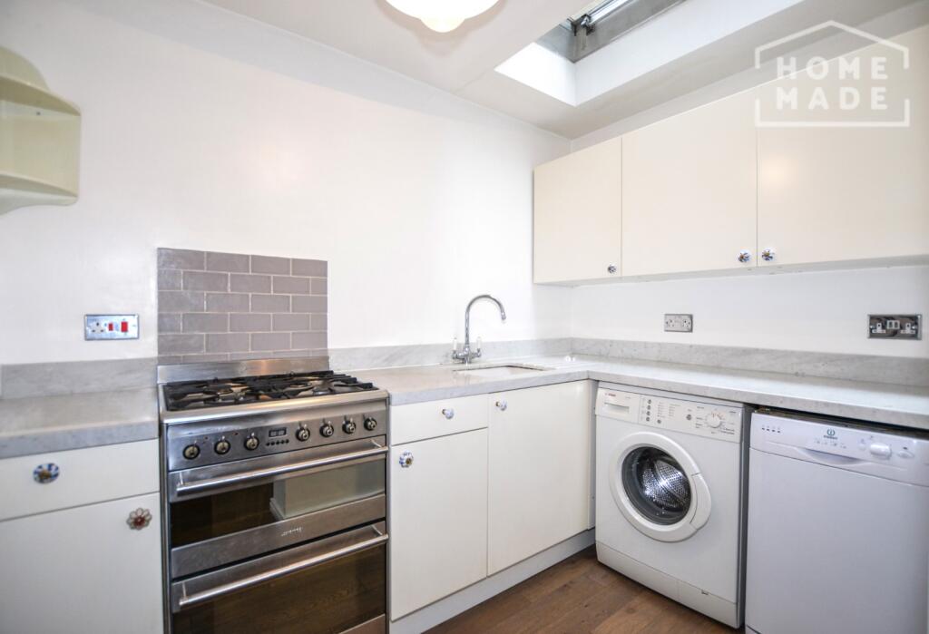 DSC_723815694288181569460838 (Large).jpg