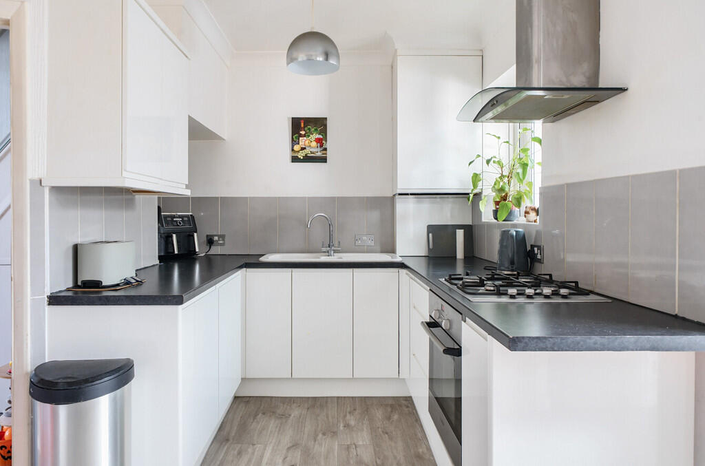 1324138-10-686ea5...