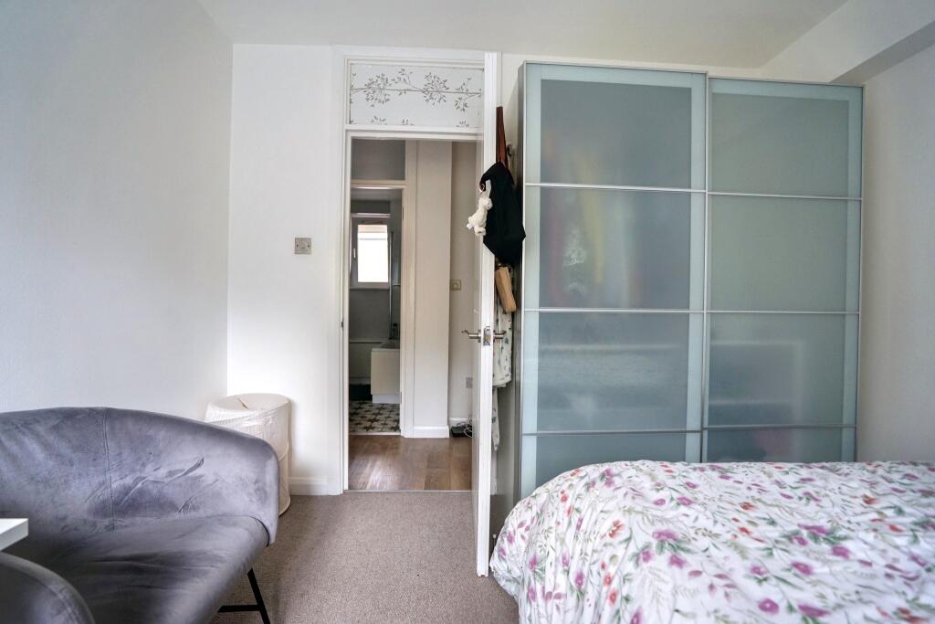 Flat 14, Albert Starr House, Haddonfield Estate, Bush Road, Surrey Quays, London SE8 5AS