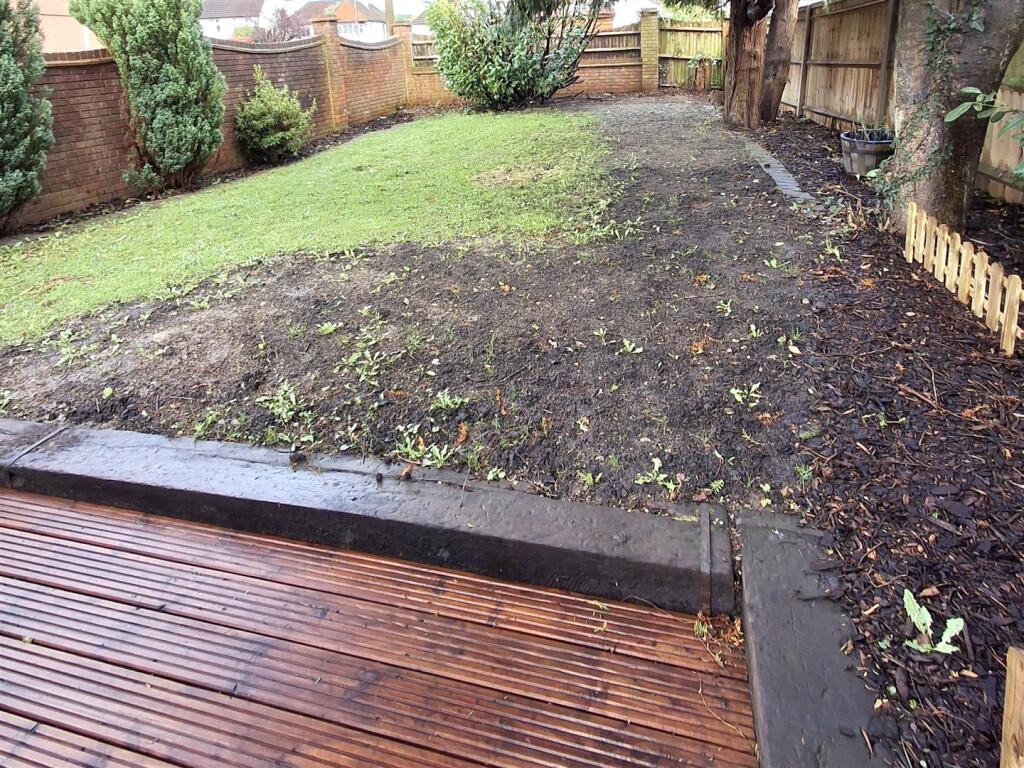 Side garden.jpg