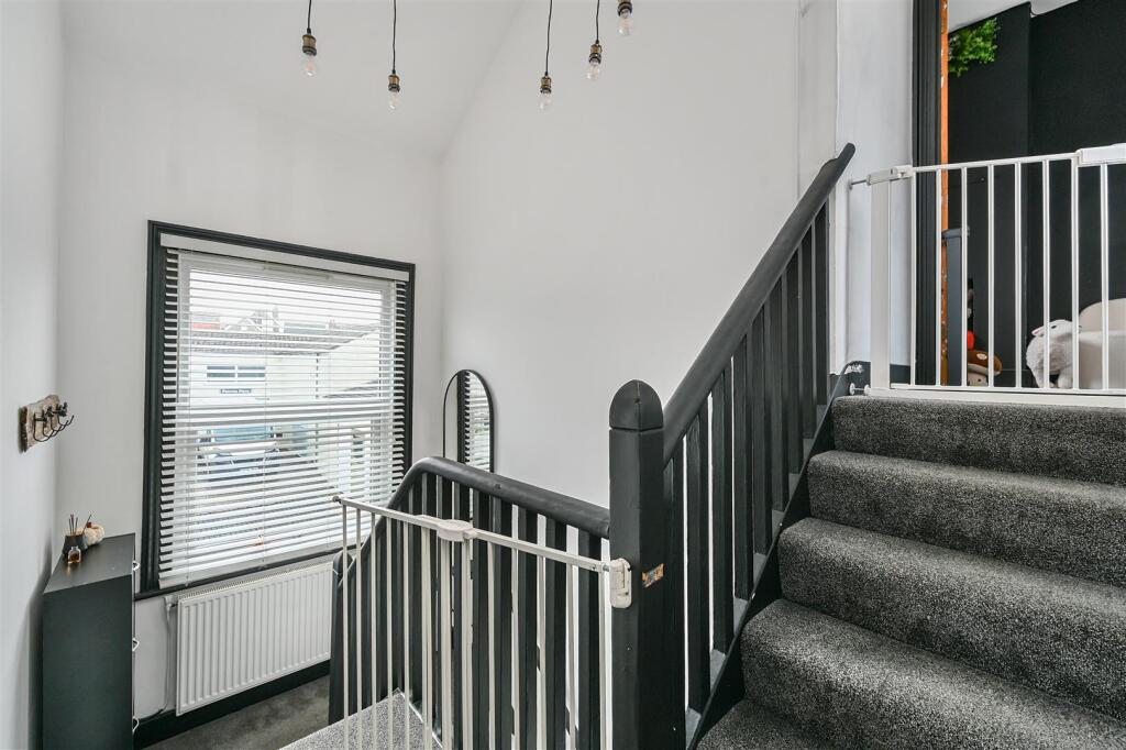 74 WINDSOR ROAD - TN393PE (9).jpg