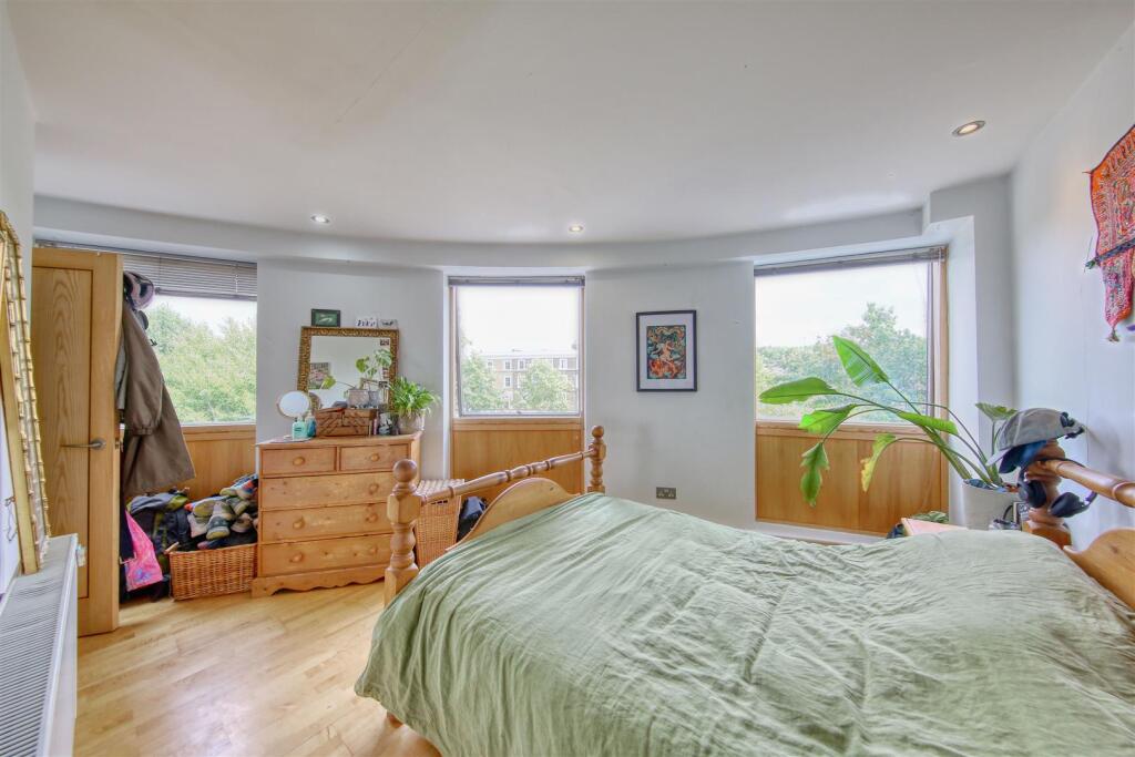 Bedroom.jpg