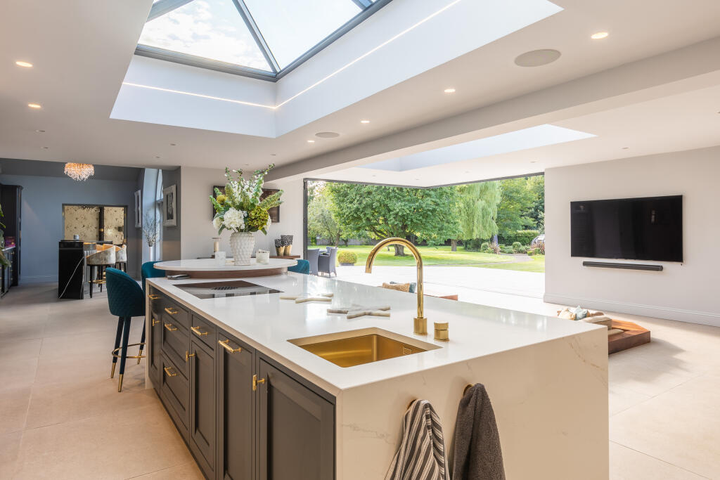 The Coach House Kitchen Family Room-3