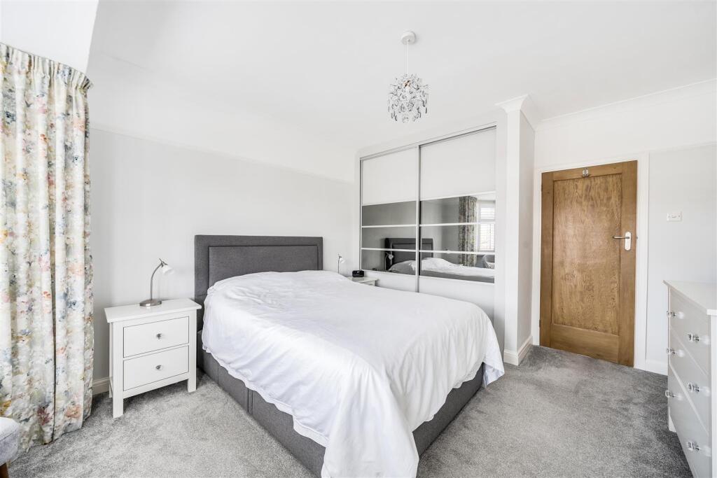 master bedroom - Copy.jpg