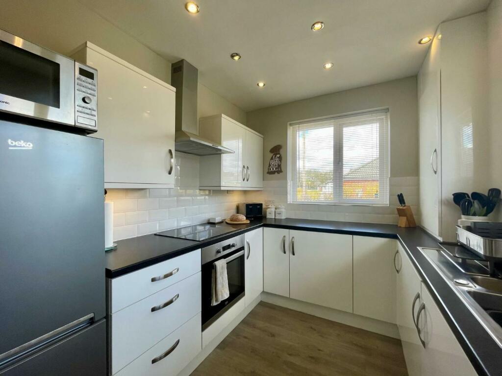 LulworthCres24kit1.jpg