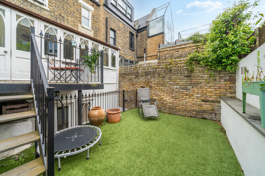 48 Upcerne Road, ...