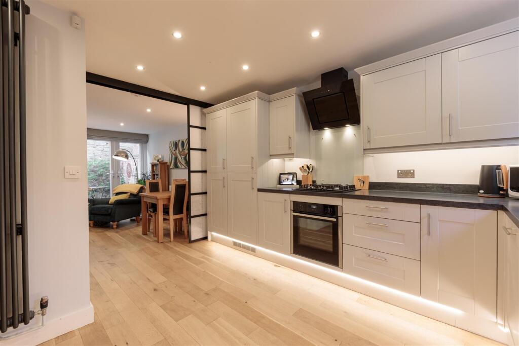 Kitchen A.jpg