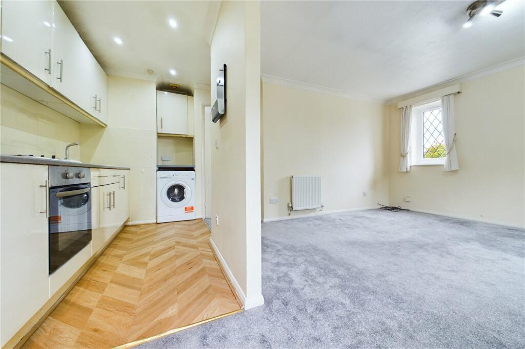 Kitchen/ Living Area