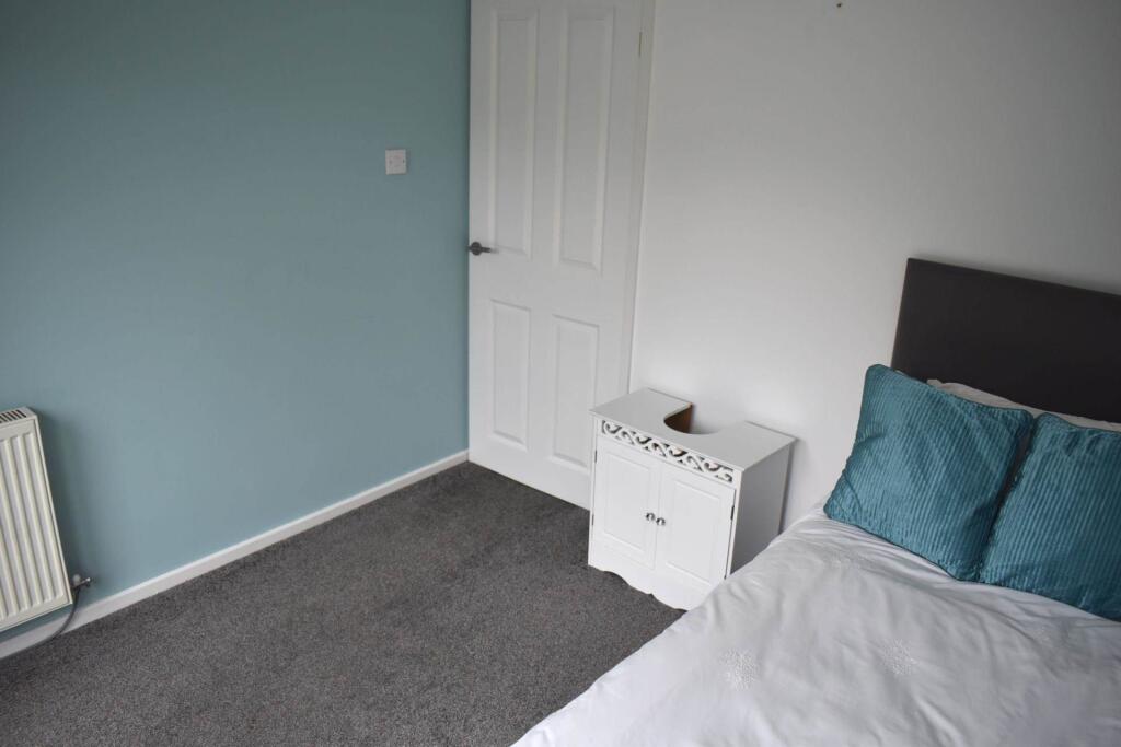 2nd Bedroom