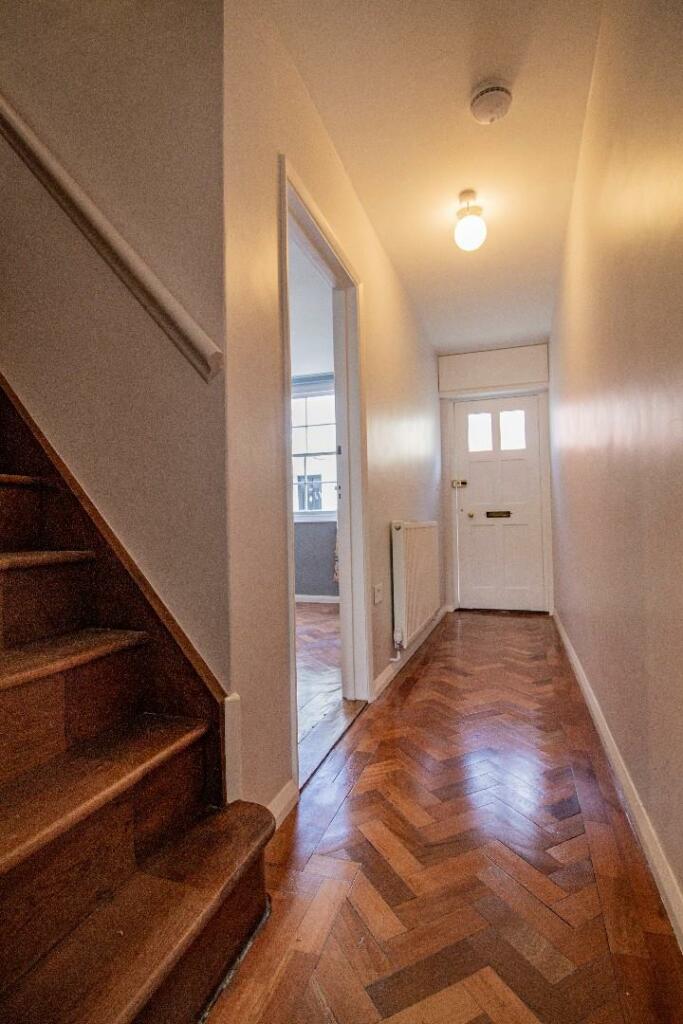 60 Guildhall Street, BSE [Entrance Hall].jpg