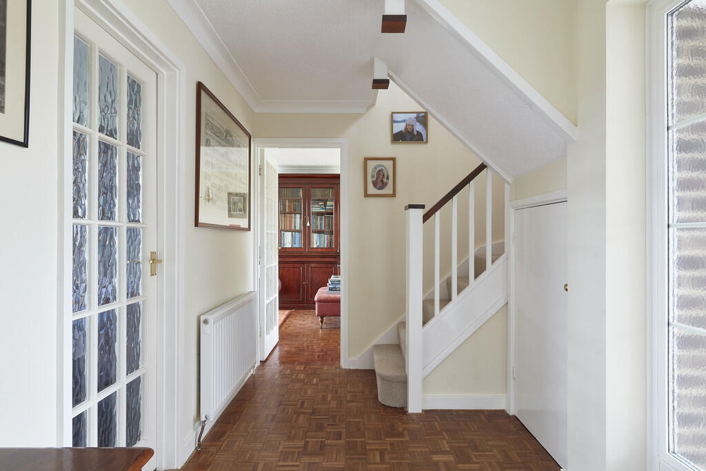 2_Ferndale_Close_...