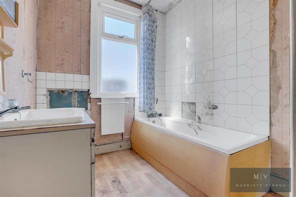 Sutherland Road 100 MV-11.jpg