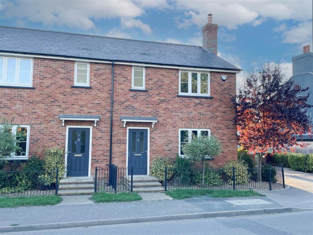 Blue Exterior Photo 22.9.2025-2.jpg