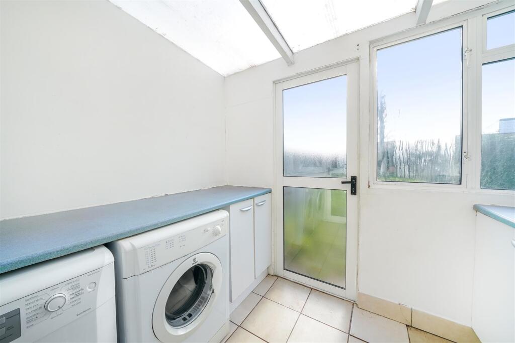 1 Tonfield Road - YdHdh96pC6PQ8w0EpEYn.jpg