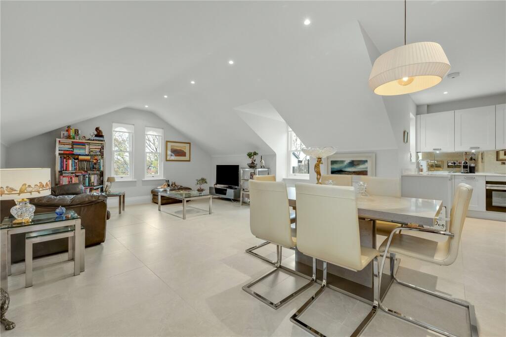 Rec/Dining Room