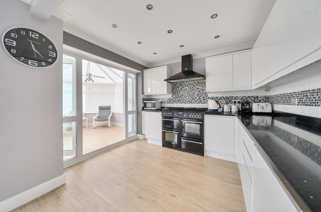 1341506-8-68b18e1...