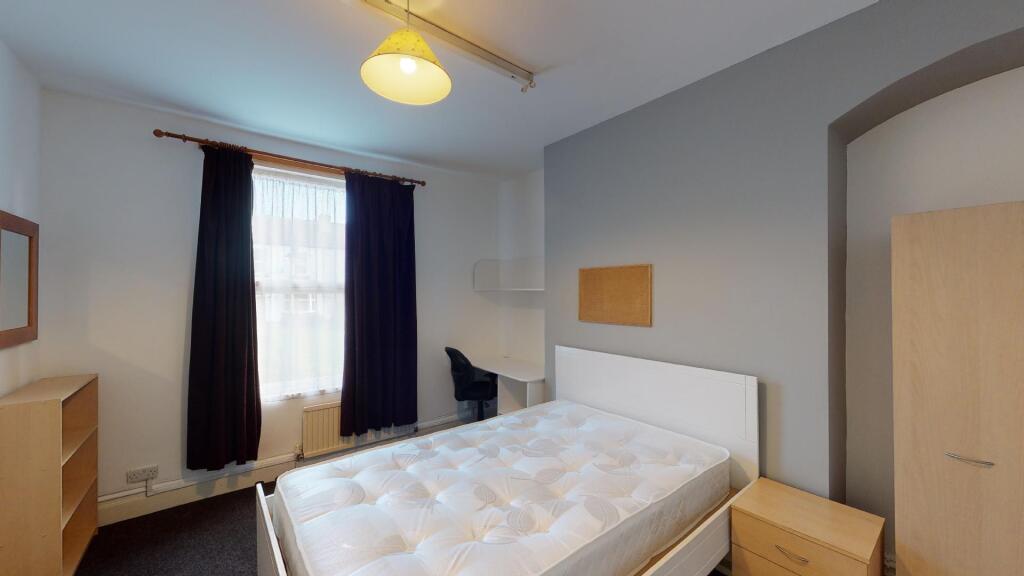 17-Wilkinson-Street-bedroom 4 pic 2.jpg