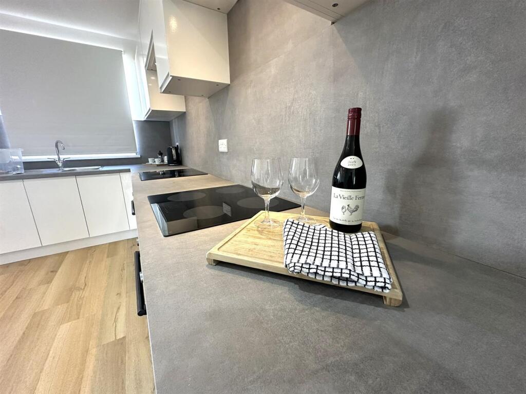 Kitchen 2