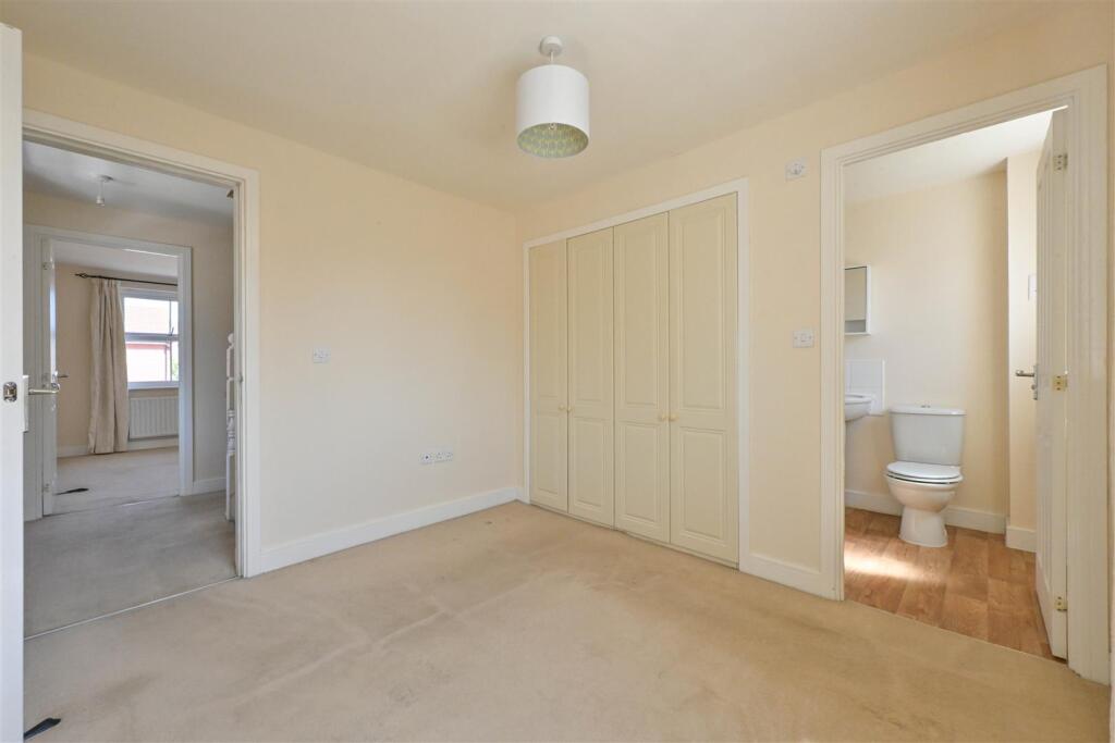 180625 Garth Road, Trowbridge       011.JPG