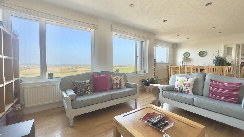 E702C6DB-B786-474...