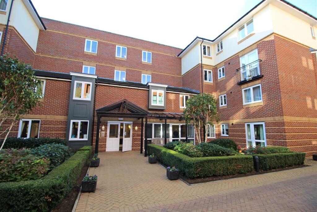 Middlemarch Lodge.jpg