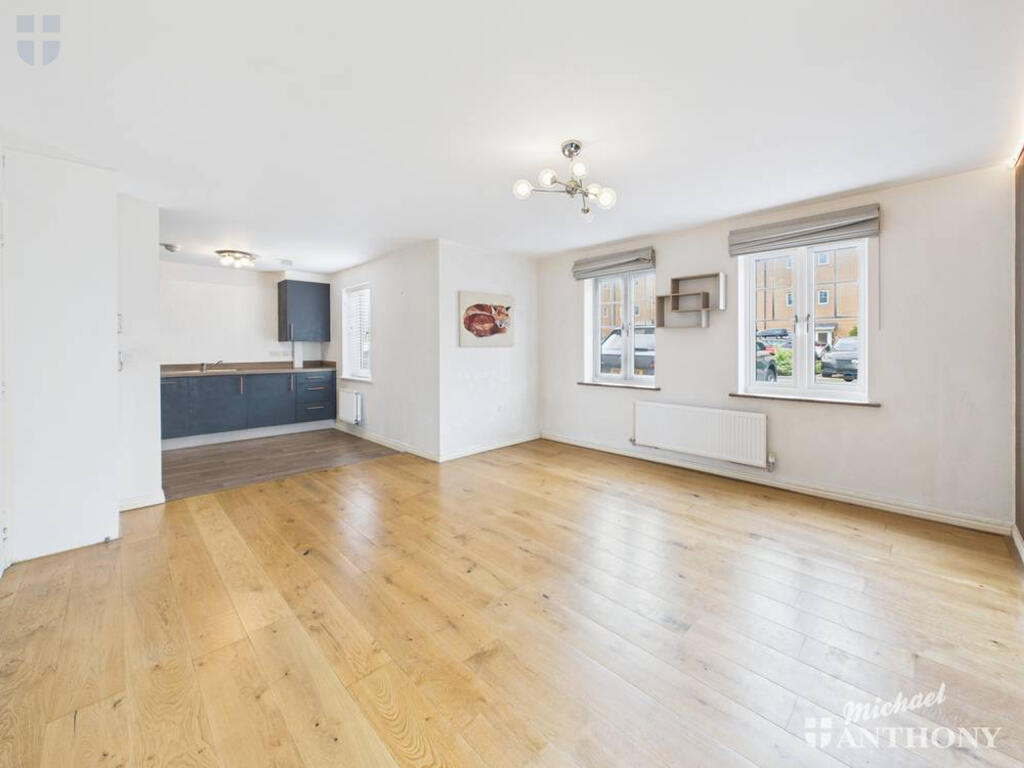 CAM03852G0-PR0406-STILL002-thumbnail-h750-70
